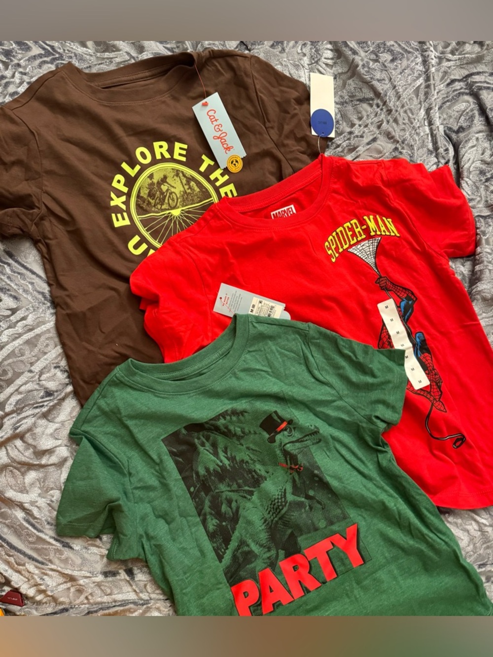 Boy tops bundle - Picture 4 of 5